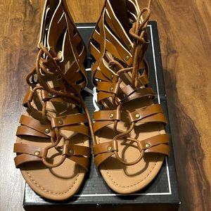 Qupid Archer brown lace up sandal - size 9